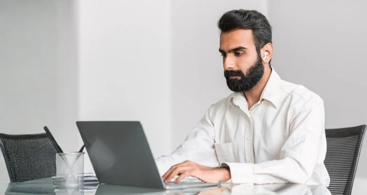 Eresolution team - Expert debt resolution professionals